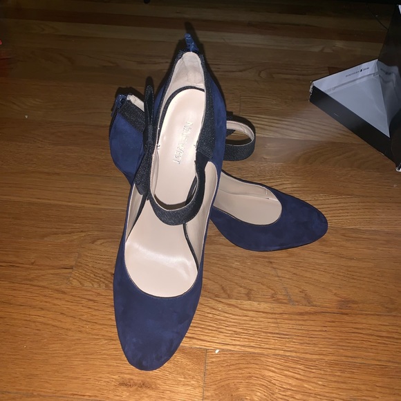 NINE WEST PUMPS - Picture 1 of 8
